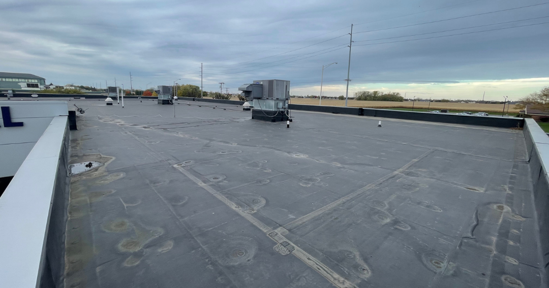 Signs You Need A Roof Repair Or Full Roof Replacement