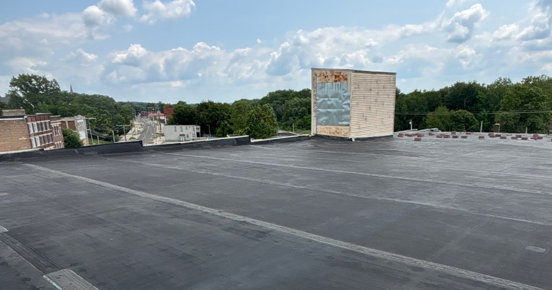 Finding the Right Commercial Roofing Solution